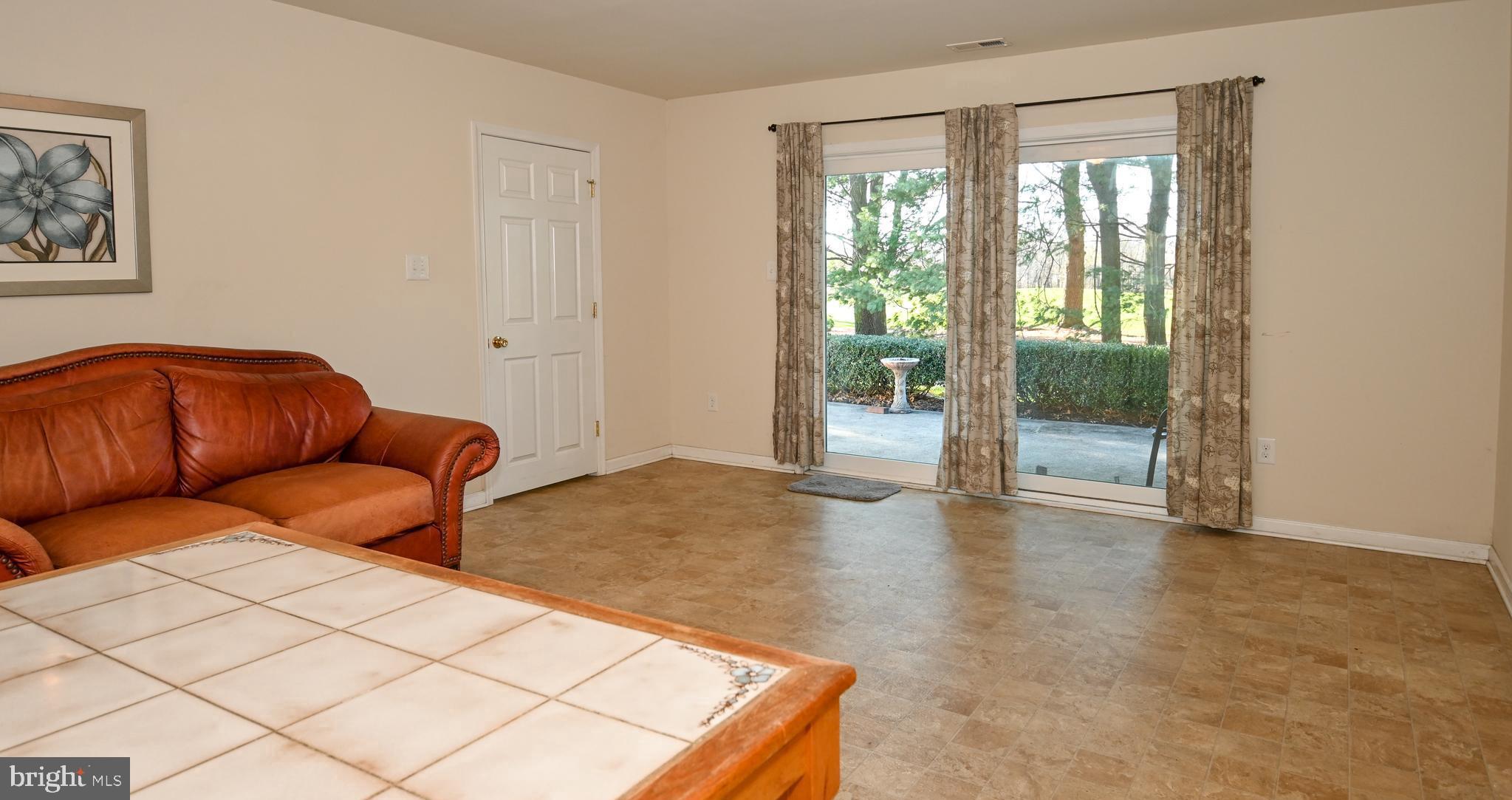 60 Country Club Road Willingboro, NJ 08046 - Photo 10 of 23 Gallery Image 10