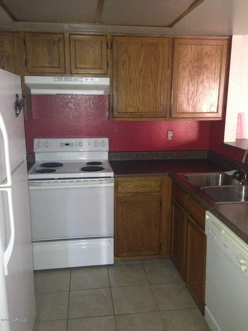 1645 West Baseline Road, Unit 1016 Mesa, AZ 85202 - Photo 5 of 11 Kitchen