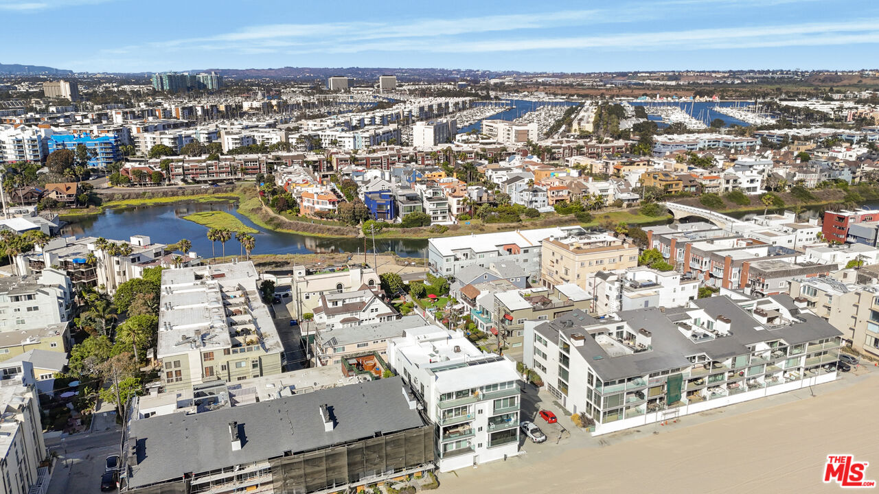 1 Jib Street, Unit 101 Marina del Rey, CA 90292 - Photo 44 of 46
