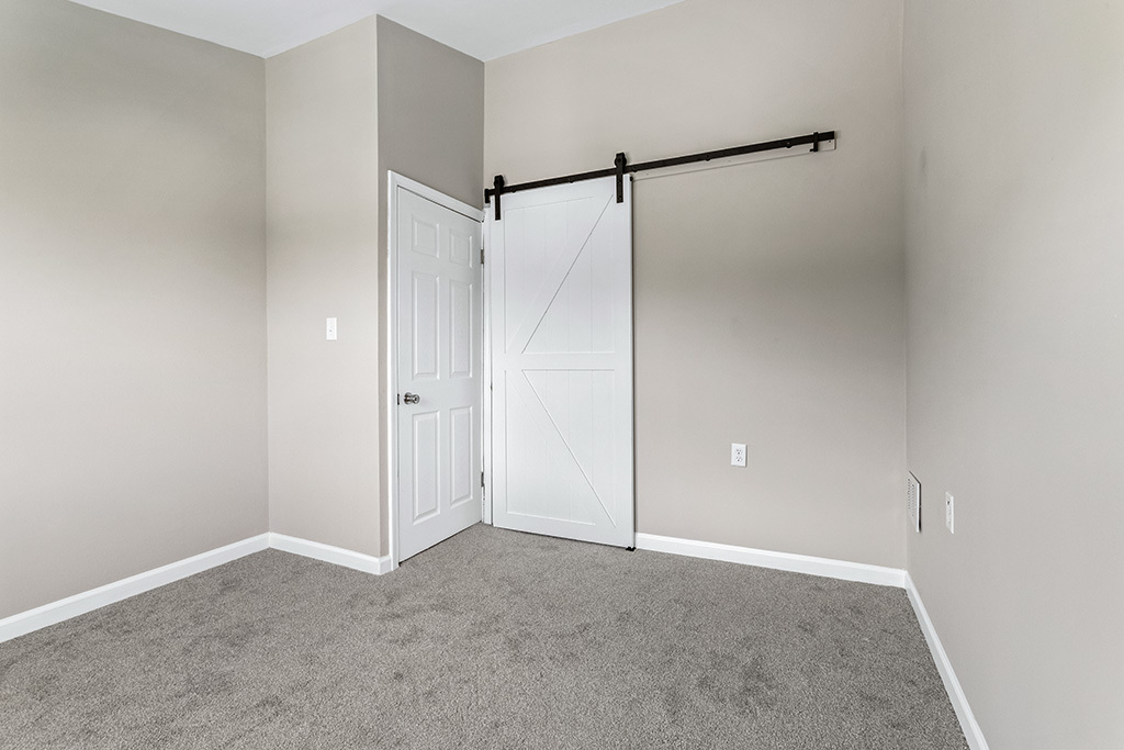 521 McCarthy Road Lemont, IL 60439 - Photo 19 of 36