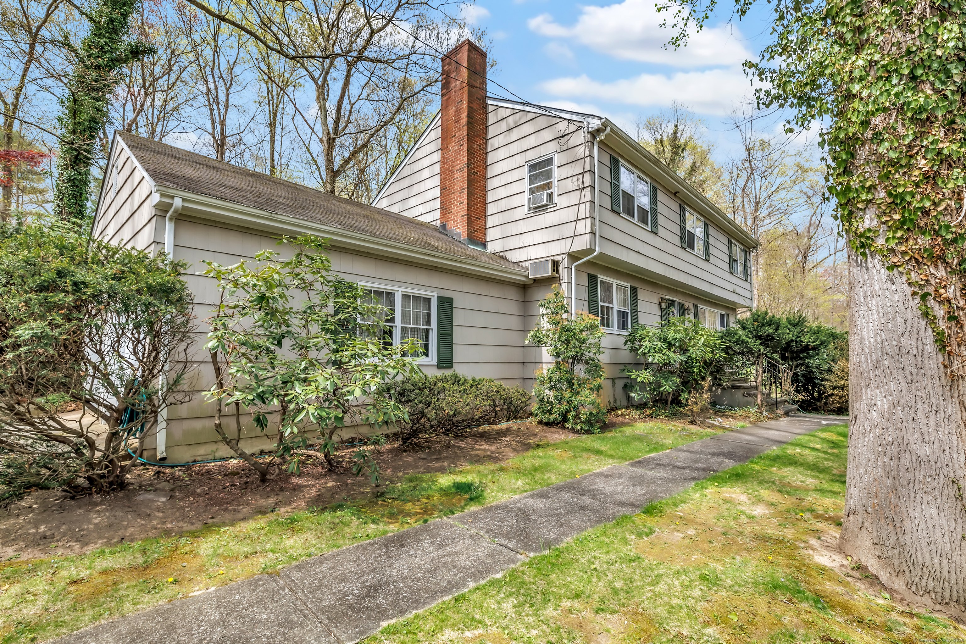 219 Eden Road Stamford, CT 06907 - Photo 1 of 1