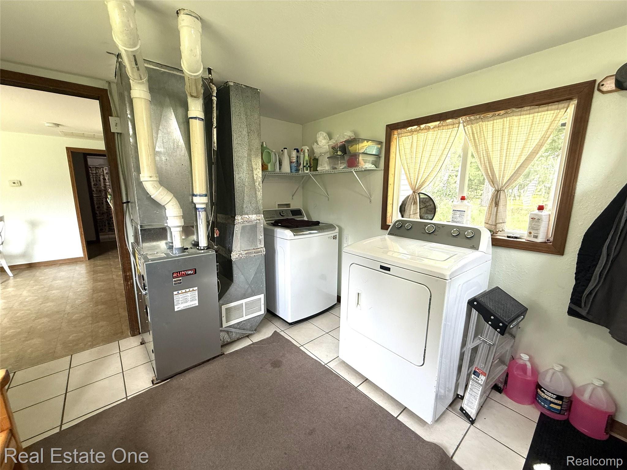 5608 Butler Road St. Helen, MI 48656 - Photo 16 of 19 Laundry Room-Utility Room with Washer and Dryer