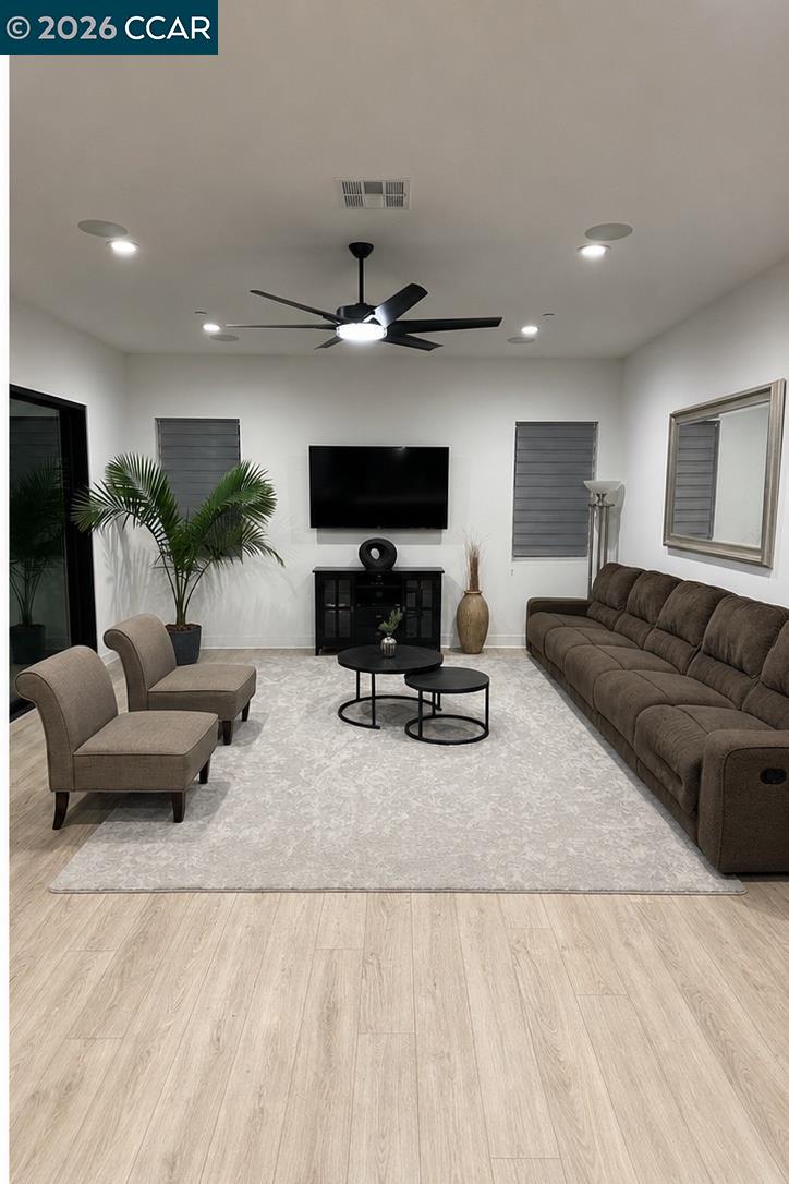 27151 Backdrop Lane Stevenson Ranch, CA 91381 - Photo 7 of 22