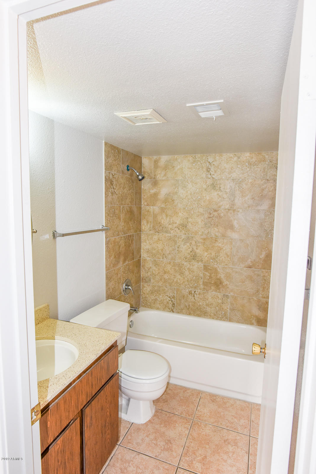 6340 West Hatcher Road Glendale, AZ 85302 - Photo 11 of 11 New Tub and Surround
