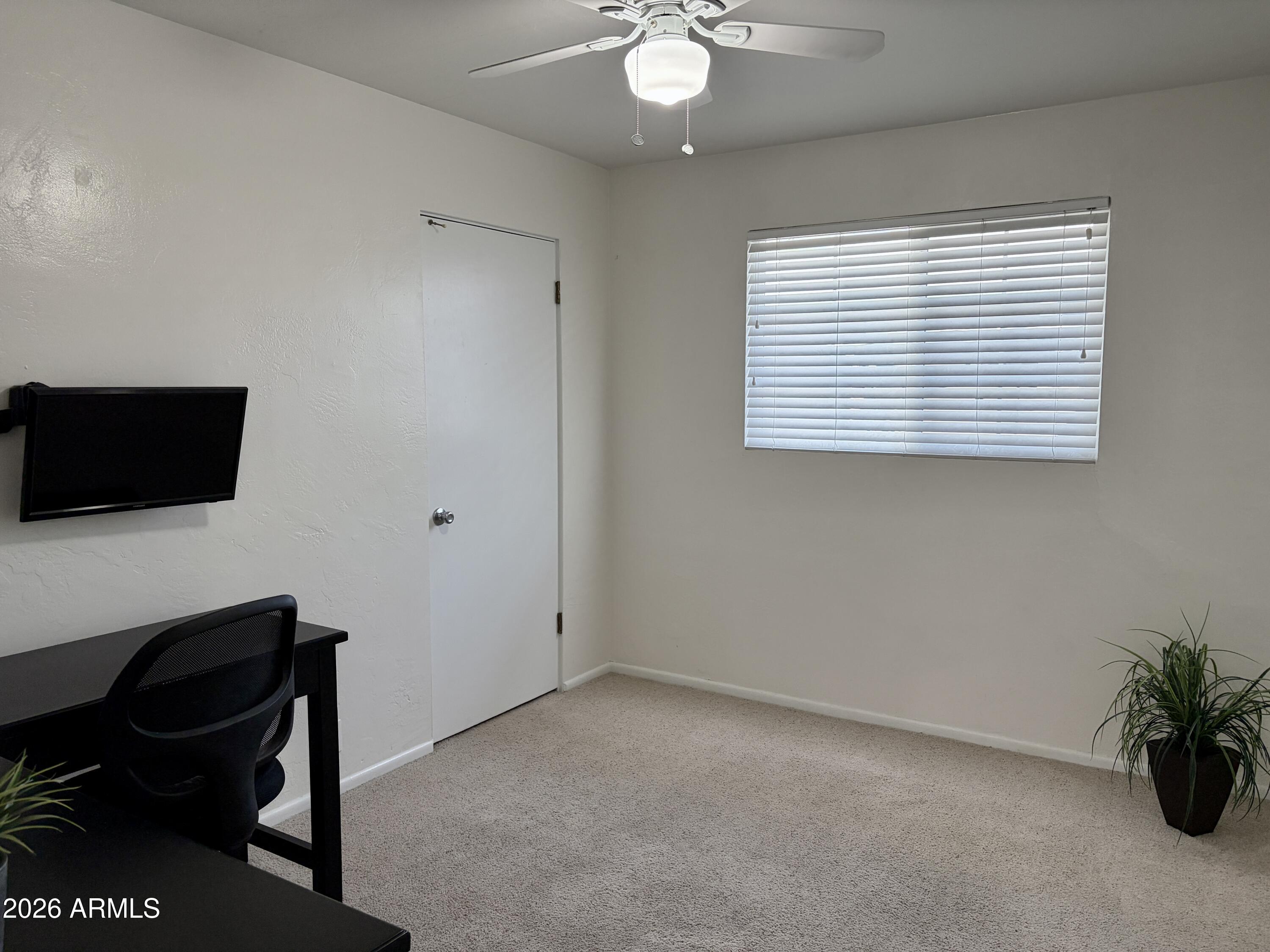 543 West 18th Street Tempe, AZ 85281 - Photo 19 of 29 a view of a workspace with furniture