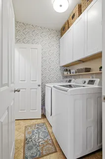 a view of utility room