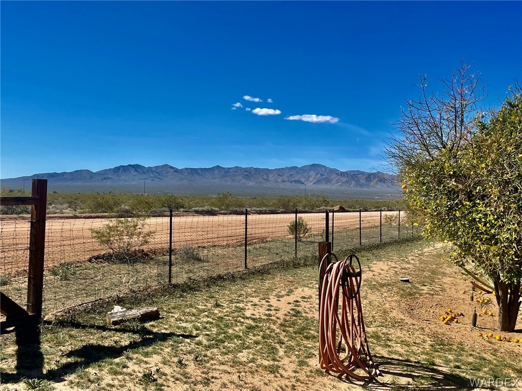 21477 South Sundance Kid Road Yucca, AZ 86438 - Photo 51 of 66 a view of a outdoor space