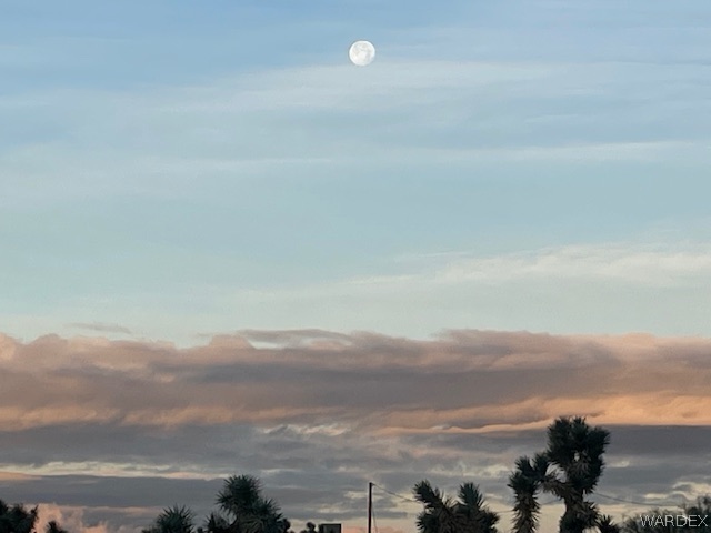 21477 South Sundance Kid Road Yucca, AZ 86438 - Photo 65 of 66 Full moon spectacle in the morning
