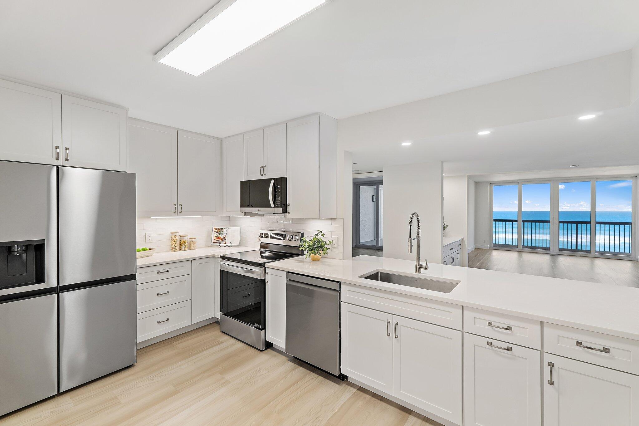 19670 South Beach Road, Unit C513 Jupiter, FL 33469 - Photo 10 of 73 032-19670BeachRd-C513-Jupiter-SMALL