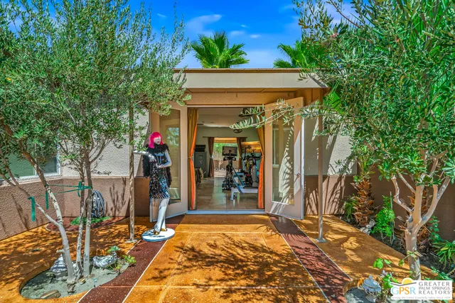 $1,659,000 | 18 Calais Circle, Rancho Mirage, CA 92270