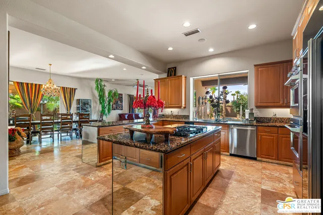 $1,659,000 | 18 Calais Circle, Rancho Mirage, CA 92270