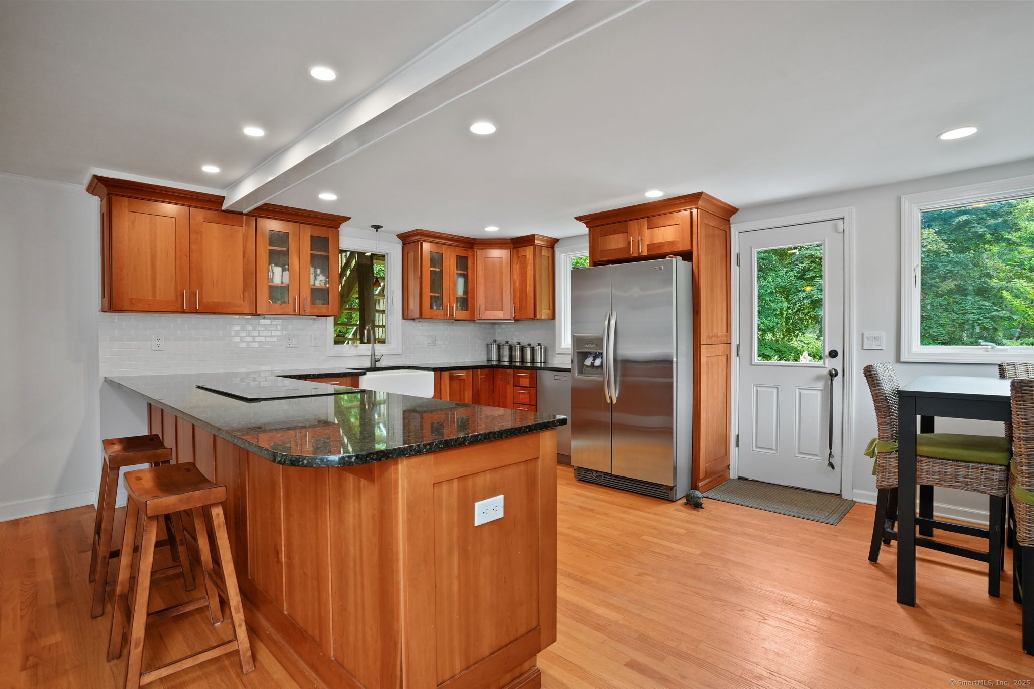 7 High Gate Road Westport, CT 06880 - Photo 11 of 40