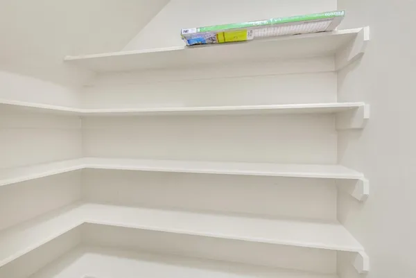 $2,050 | 39 South Camellia Grove Circle, The Woodlands, TX 77382