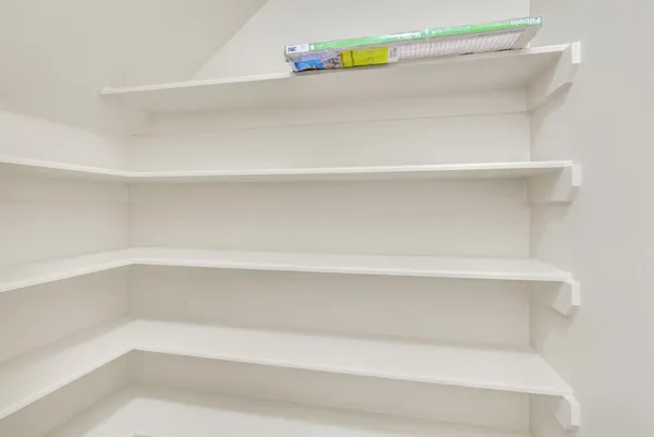 $2,050 | 39 South Camellia Grove Circle, The Woodlands, TX 77382