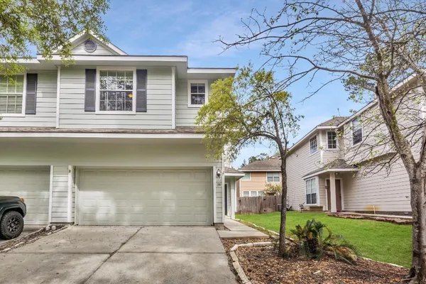 $2,050 | 39 South Camellia Grove Circle, The Woodlands, TX 77382