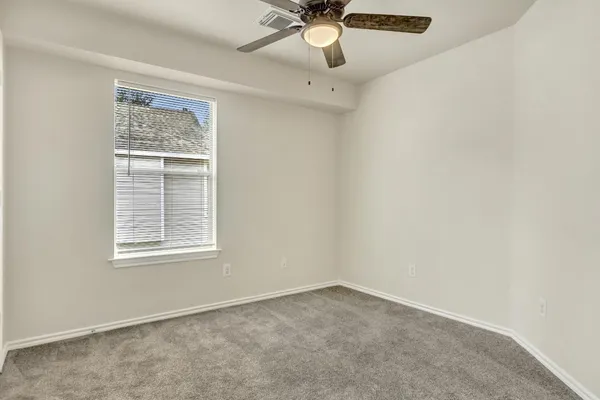 $2,050 | 39 South Camellia Grove Circle, The Woodlands, TX 77382