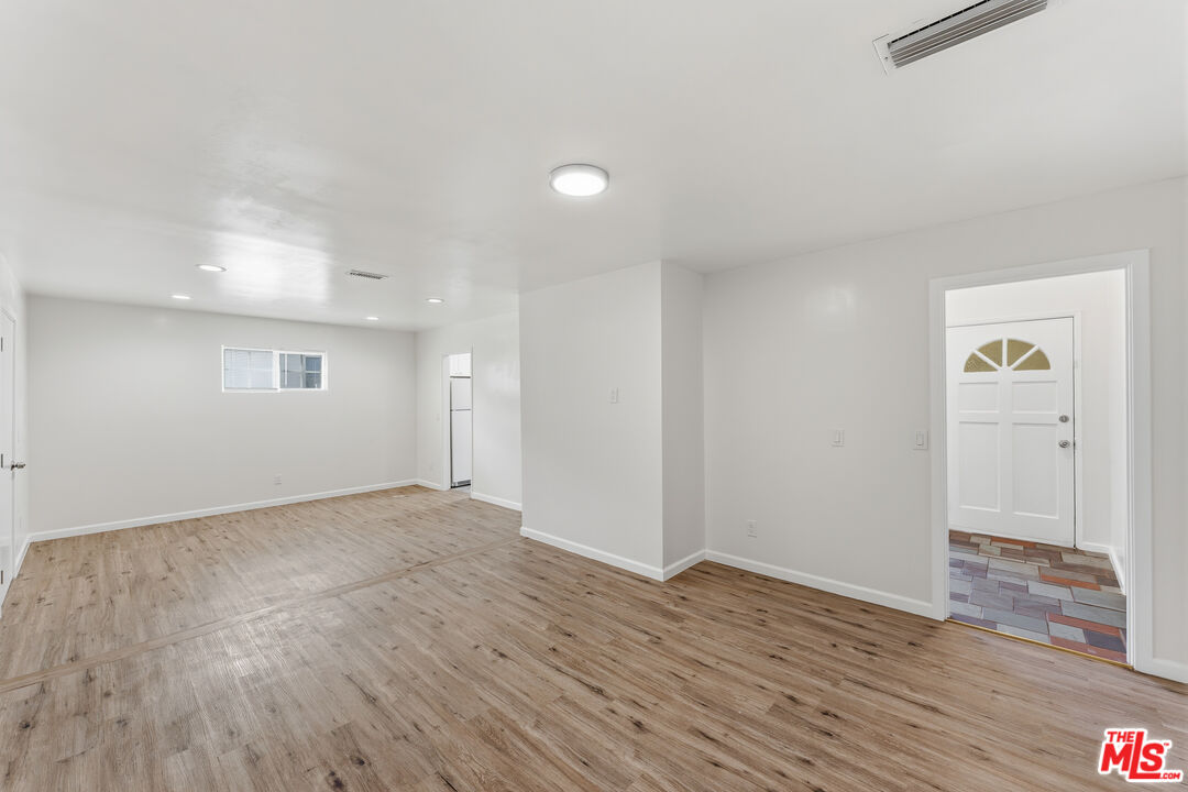 25056 Wiley Canyon Road Newhall, CA 91321 - Photo 11 of 28