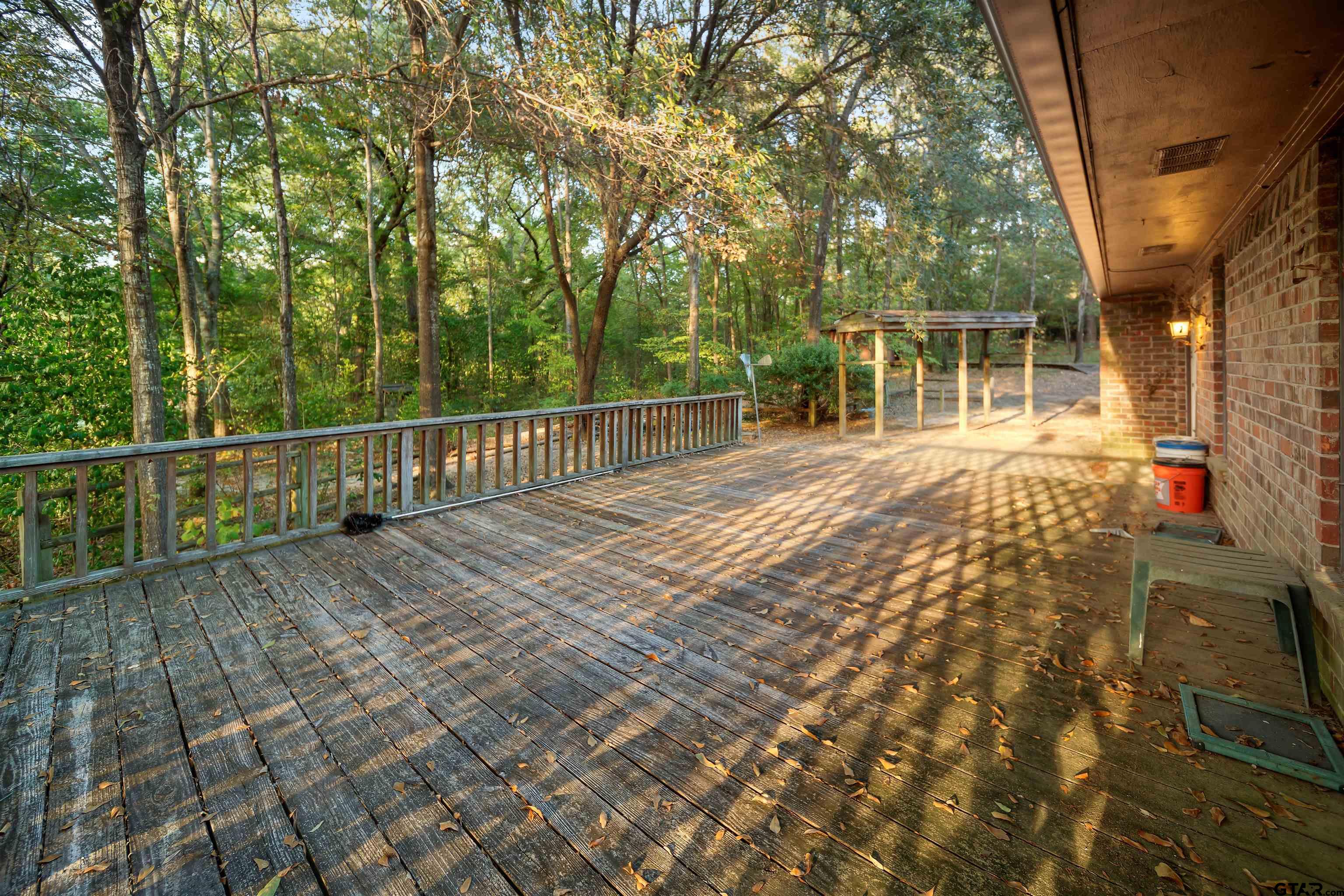 15236 Hillview Road Tyler, TX 75703 - Photo 31 of 46 Gallery Image 31