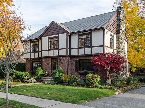 51 Gralynn Road Newton, MA 02459 - Photo 1 of 18 Gallery Image 1