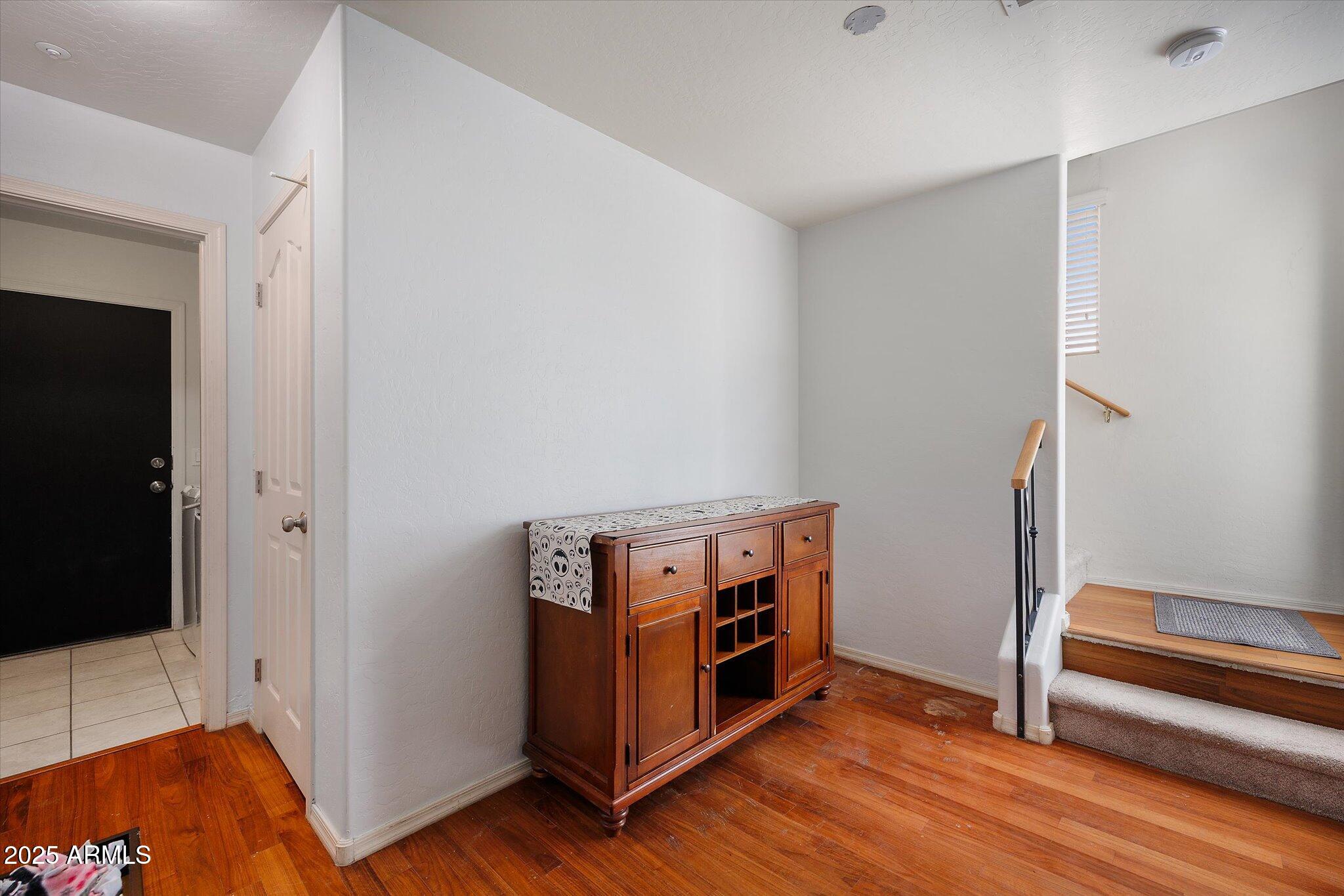 910 West Aspen Way Gilbert, AZ 85233 - Photo 2 of 26 front entry