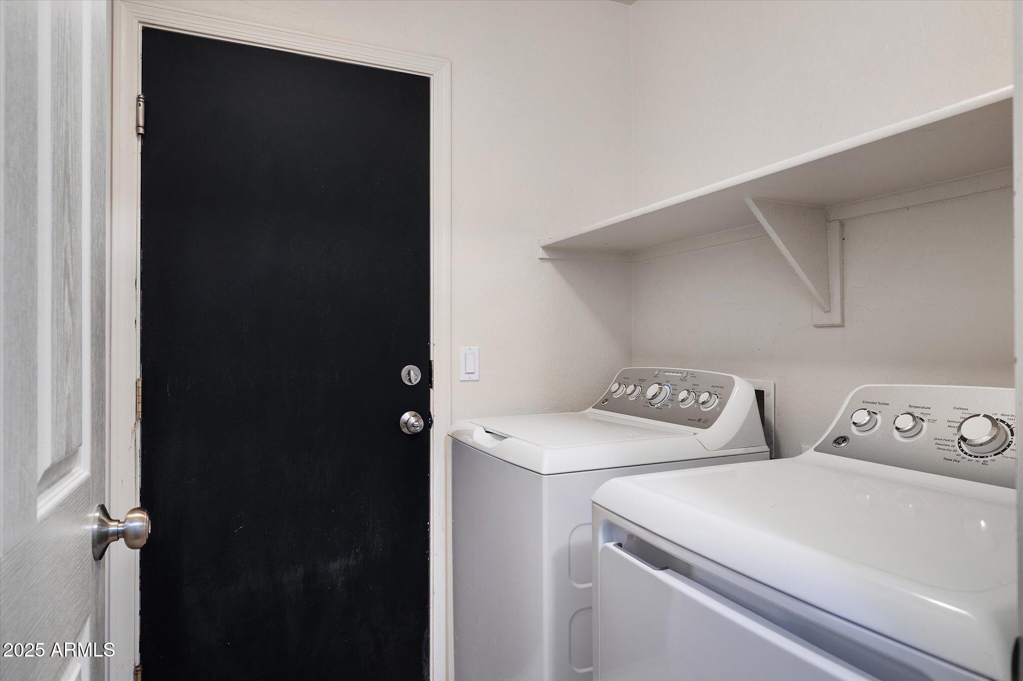 910 West Aspen Way Gilbert, AZ 85233 - Photo 9 of 26 inside laundry