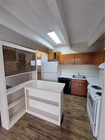 $1,500 | 4155 East Iowa Avenue, Unit 303, Denver, CO 80222