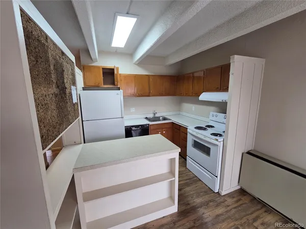 $1,500 | 4155 East Iowa Avenue, Unit 303, Denver, CO 80222