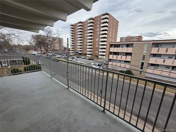 $1,500 | 4155 East Iowa Avenue, Unit 303, Denver, CO 80222