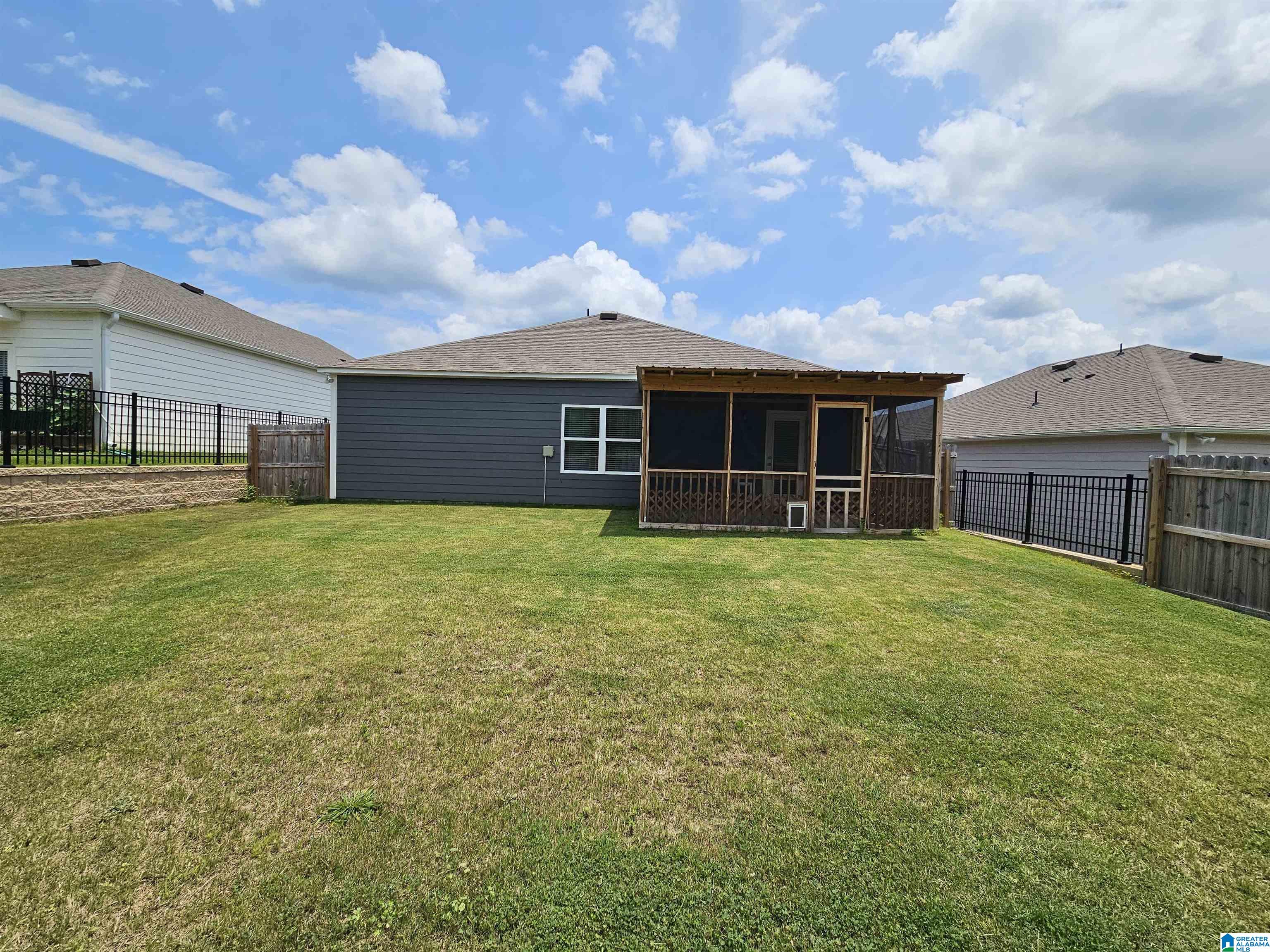 75 Sussex Road Odenville, AL 35120 - Photo 14 of 16