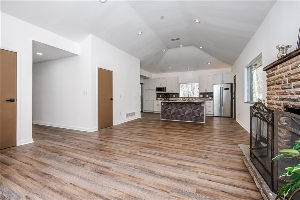 255 Mountain View Road Gibsonia, PA 15044 - Photo 4 of 24