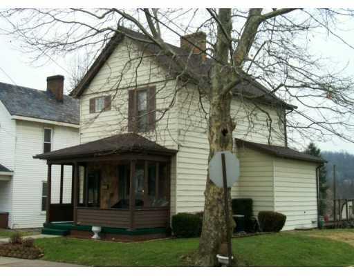 531 Oregon Avenue Rochester, PA 15074 - Photo 1 of 8 Exterior Front.