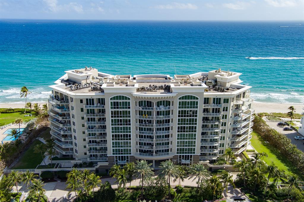 a view of a building with an outdoor space