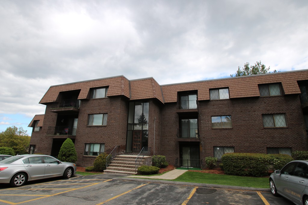 9 Thomas Street, Unit C7 Saugus, MA 01906 - Photo 2 of 17