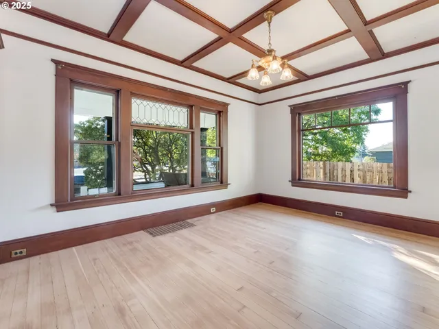 $649,950 | 47 Northeast 87th Avenue, Portland, OR 97220