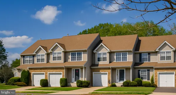 $420,825 | 366 Hidden Drive, Blackwood, NJ 08012