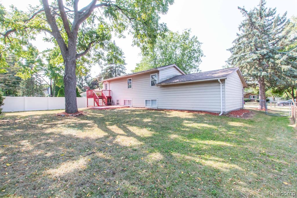 22582 Winfield Road Novi, MI 48375 - Photo 26 of 31