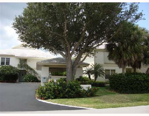 672 Forsyth Street, Unit 2 Boca Raton, FL 33487 - Photo 1 of 6 Primary Photo