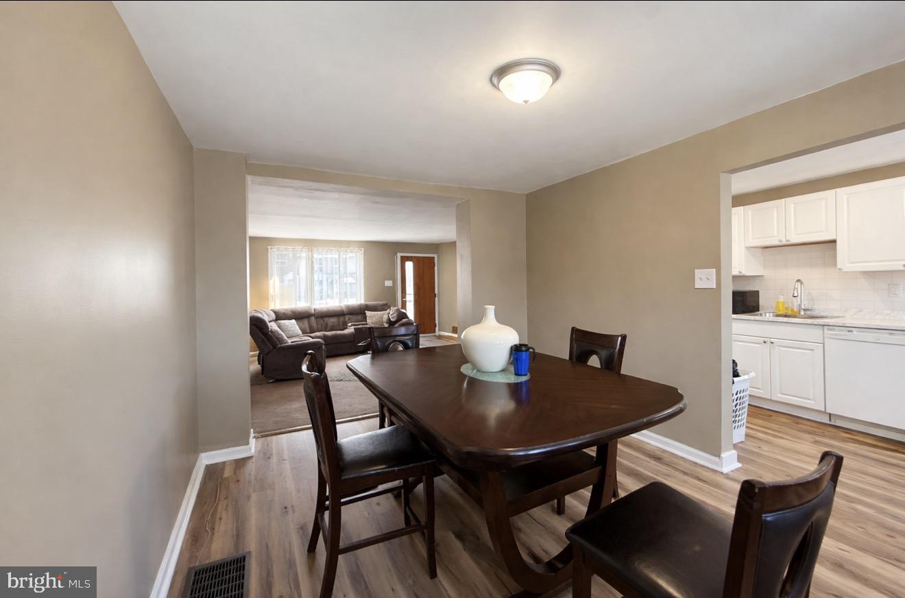 7537 Overbrook Avenue Philadelphia, PA 19151 - Photo 7 of 11