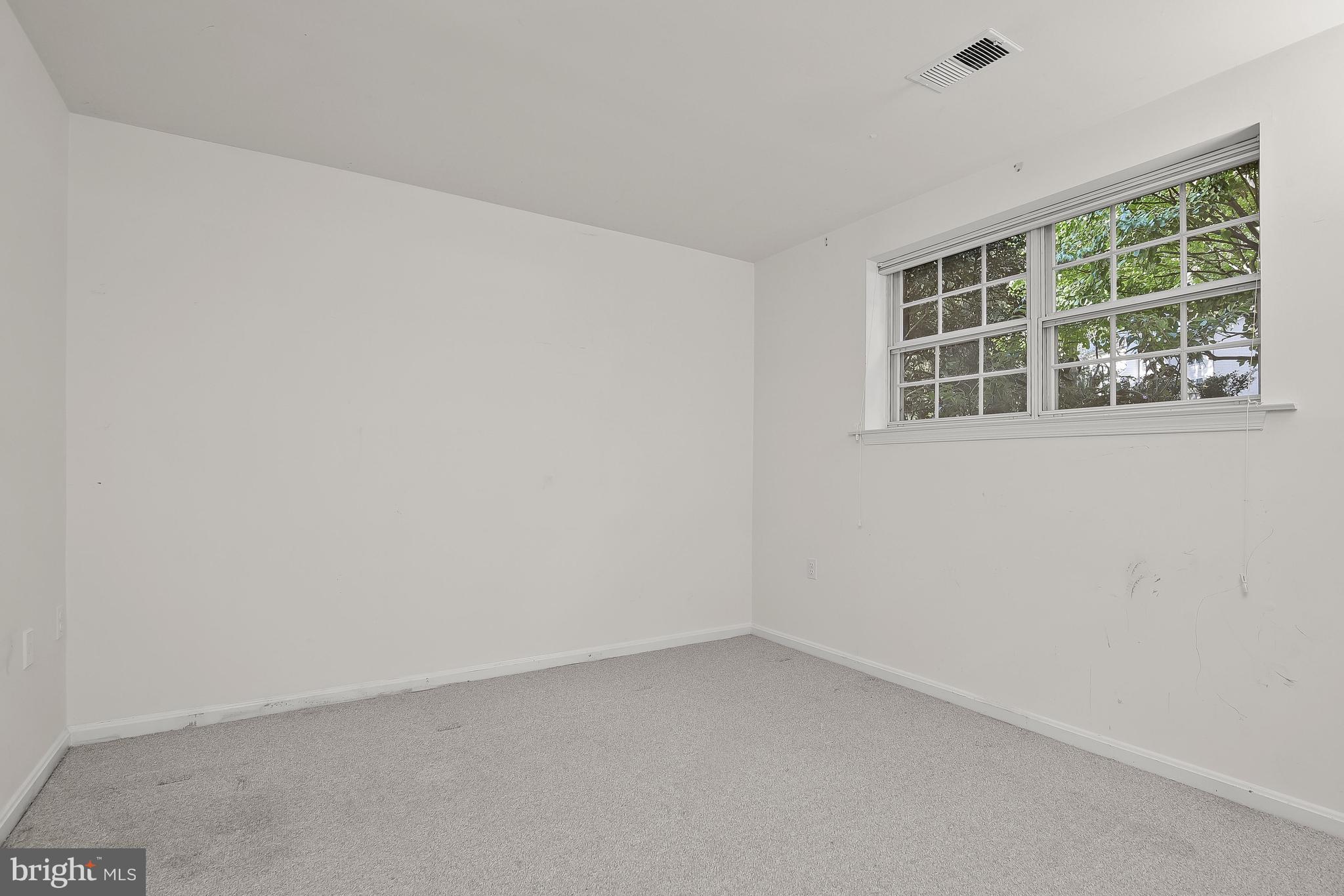 7369 Swan Point Way, Unit 109 Columbia, MD 21045 - Photo 30 of 65 Lower level bedroom 4