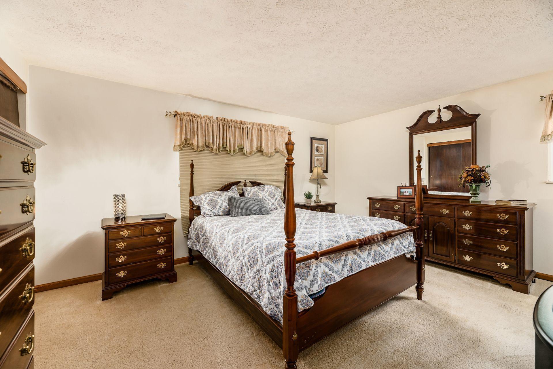 294 North Stygler Road Gahanna, OH 43230 - Photo 13 of 31