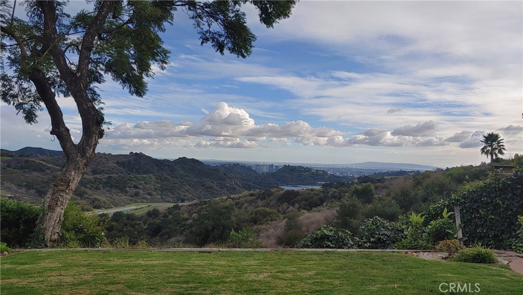 2612 Roscomare Road Los Angeles, CA 90077 - Photo 14 of 21 Stone Canyon Reservoir and City View