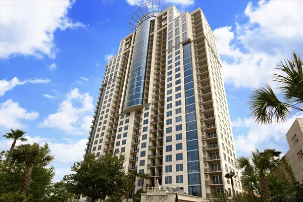 $398,000 | 3333 Allen Parkway, Unit 2107, Houston, TX 77019