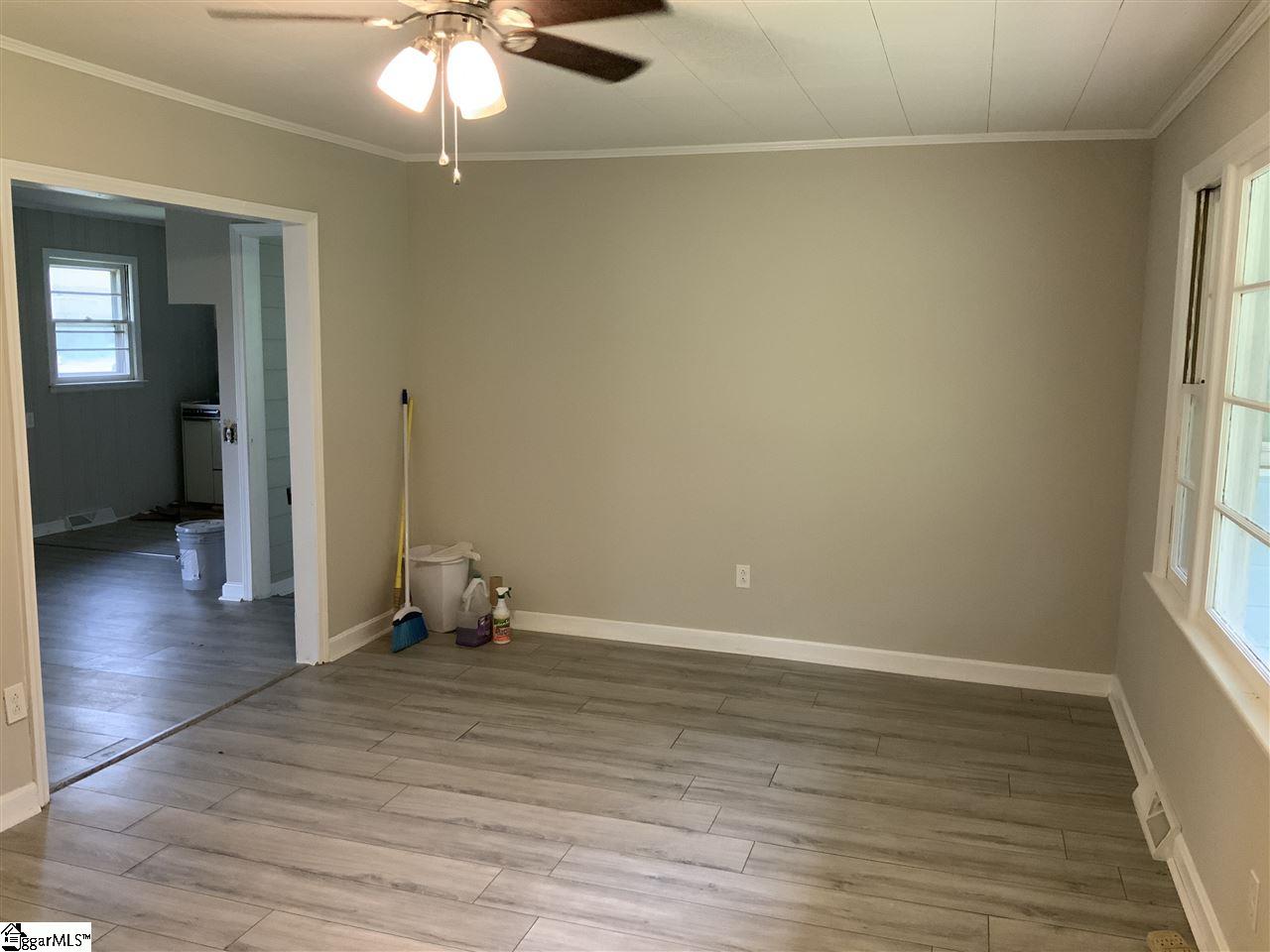 706 Overbrook Drive Seneca, SC 29678 - Photo 4 of 15 Gallery Image 4