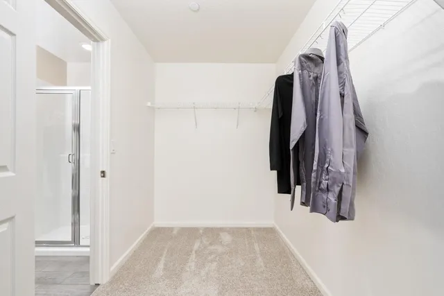 $399,990 | 6596 East Cresthaven Drive, Fresno, CA 93727