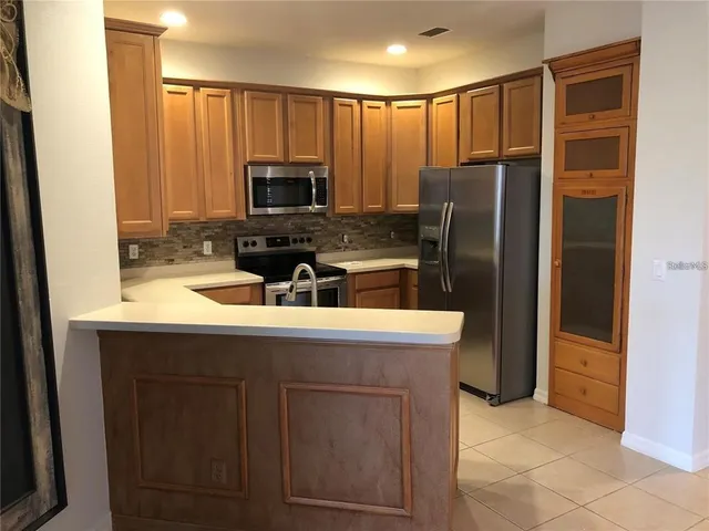 $2,200 | 140 Shell Falls Drive, Apollo Beach, FL 33572