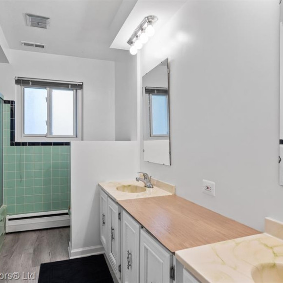 25770 Farmington Road Farmington Hills, MI 48336 - Photo 17 of 25 Photo 17