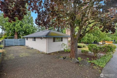 $675,000 | 1711 52nd Street Southeast, Everett, WA 98203