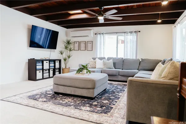 $1,200,000 | 94-386 Makapipipi Street, Mililani, HI 96789