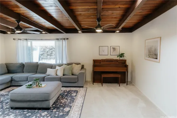 $1,200,000 | 94-386 Makapipipi Street, Mililani, HI 96789