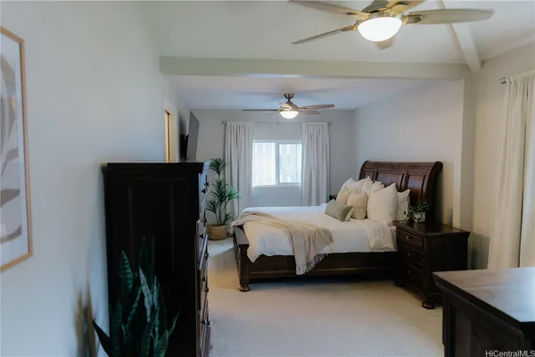 $1,200,000 | 94-386 Makapipipi Street, Mililani, HI 96789